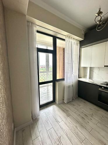 Продажа квартир: 1 комната, 43 м², 4 мкр Элитка, 11 этаж, Евроремонт — 15