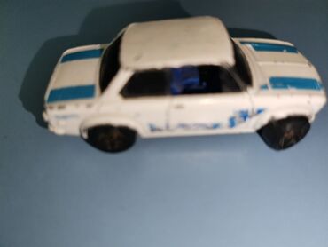 usaq masni: Hotwheels BMW2002: продаётся, довольно таки редкий вид