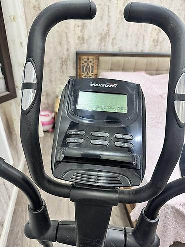 klarnet satilir: 1200 azne alınıb istifadə olunmadığı üçün 900 azne satılır.Timsportdan — 7
