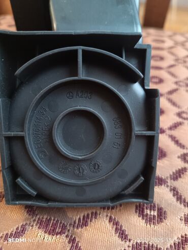 Avtomobil salonu üçün digər detallar: Mercedes-Benz w203, 2004 il — 8