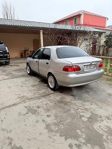 fiat sedan: Fiat Albea: 1.4 l | 2007 il 252000 km Sedan — 8