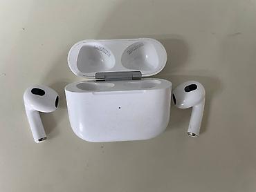 Аудиотехника: Беспроводные наушники Apple AirPods (3‑е поколение) с зарядным — 2