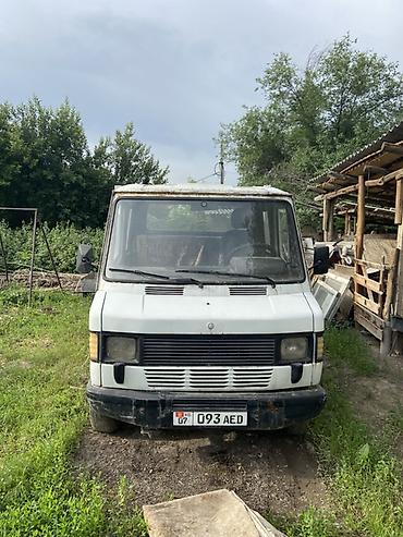 грузовой scania: Легкий грузовик, Mercedes-Benz, Дубль, 3 т, Б/у — 1