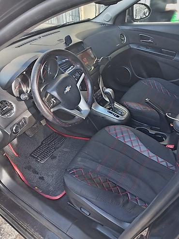 Chevrolet: Chevrolet Cruze: 1.4 l | 2011 il 341790 km Sedan — 7