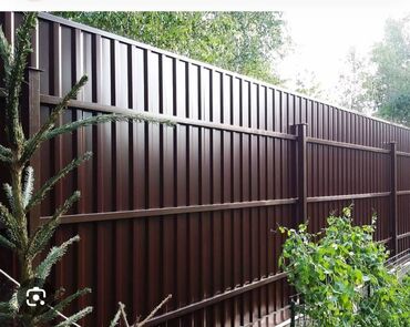 Металлические заборы: Металлический забор, Другой материал, Металлический сайдинг, Полимерный профнастил, Без отделки, Новый, Покраска забора, Гарантия, Бесплатный выезд — 15