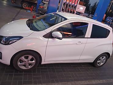 bmw 240i: Chevrolet Spark: 2019 г., Бензин, Хэтчбэк — 4