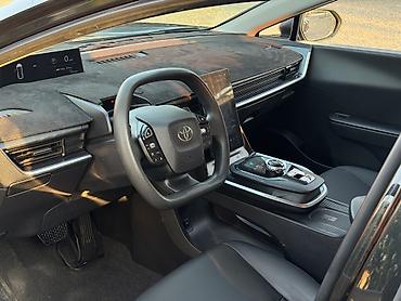 genesis 90: Toyota bZ3: 2023 г., 0.1 л, Вариатор, Электромобиль, Седан — 8
