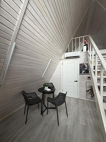 этажный дом: Каркасный дом A-Frame с большой крытой террасой — 6
