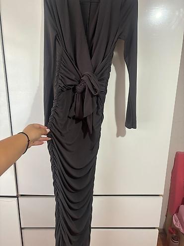 Kompleti: PrettyLittleThing slip haljina na bretele + satenska košulja bez — 24