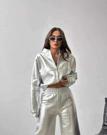 Gornji i donji deo: Full termo modeli
S M L
4300din
2 za 7500 na lalafo.rs — 25 Gornji i donji deo: Full termo modeli
S M L
4300din
2 za 7500 — 25