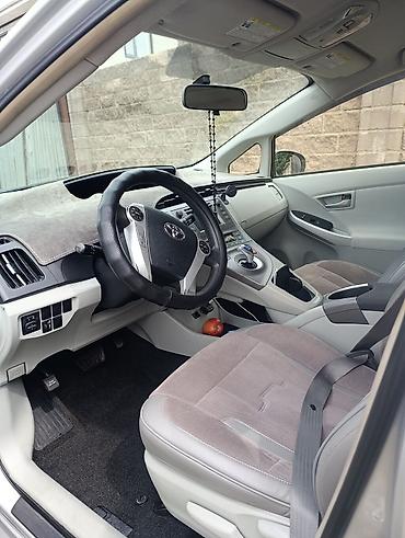 w124 4 2: Toyota Prius: 2014 г., 1.8 л, Автомат, Гибрид, Хэтчбэк — 6