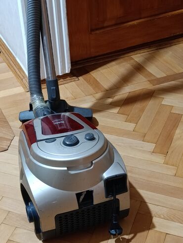 tost: Tozsoran Fakir, Quru təmizləmə, Kredit yoxdur, Ünvandan götürmə