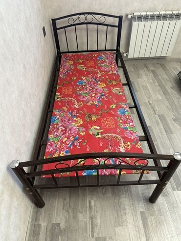 tek taxtlar: Yeni, Təknəfərlik çarpayı, Bazasız, Matrassız, Siyirməsiz