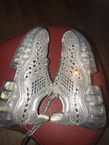 Women's Sneakers and athletic shoes: Ölçü: 37, rəng - Gümüşü, Yeni — 28