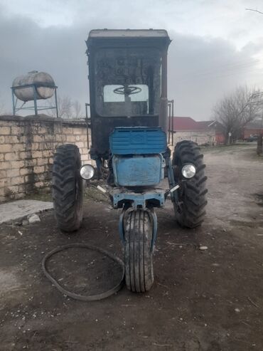 Kommersiya nəqliyyat vasitələri: Traktor motor 2 l, İşlənmiş