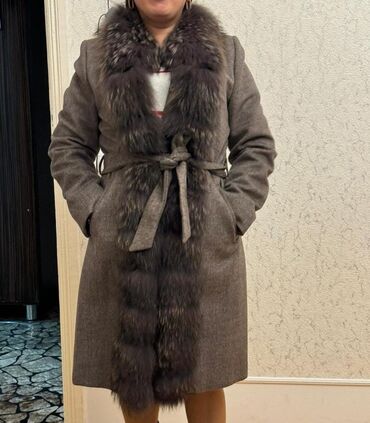 пальто женское: Пальто XL (EU 42), цвет - Коричневый