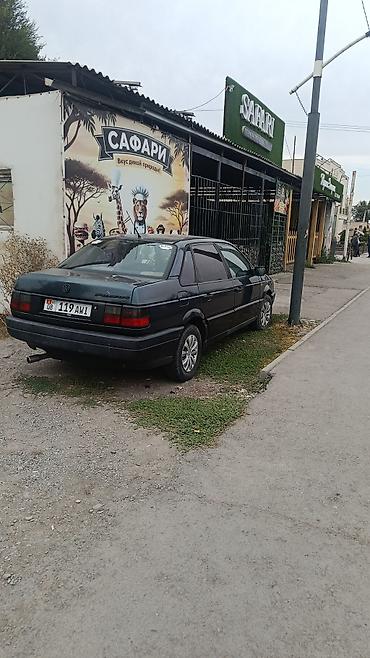 Транспорт: Volkswagen Passat: 1993 г., 1.8 л, Механика, Бензин, Седан — 4