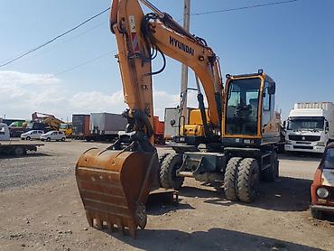 Услуги экскаватора: Экскаватор | Траншеи, Котлованы, Канализация, септик — 3