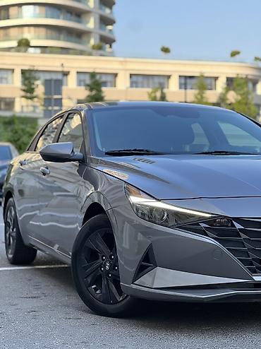 kor zona: Hyundai Elantra: 2 l | 2022 il Sedan — 4