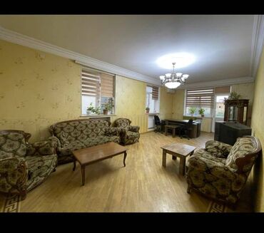 Ofislər: Nərimanov rayonu,Metroparkın arxası,5 mərtəbənin 4 cü mərtəbəsində,4 — 2