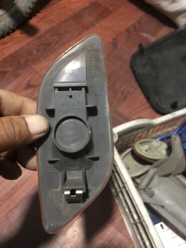 катафот субару: Оң поворотник Subaru 2000 г., Колдонулган, Оригинал, Жапония