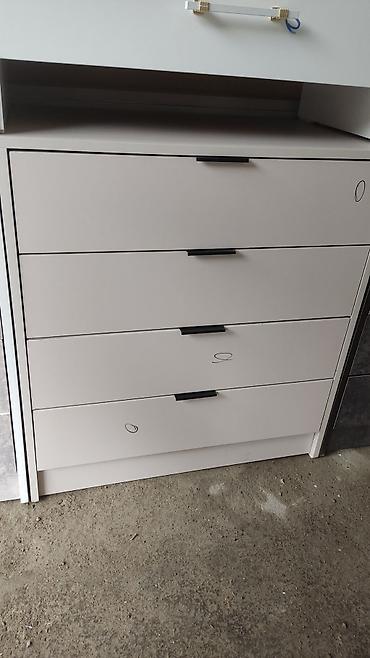 Комоды для одежды: Комод для одежды, Новый, С зеркалом, ЛДСП, цвет - Белый, Серебристый, Синий, Бесплатная доставка — 10