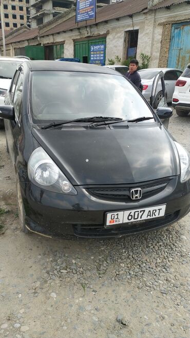 Honda: Honda Fit: 2005 г., 1.3 л, Вариатор, Бензин