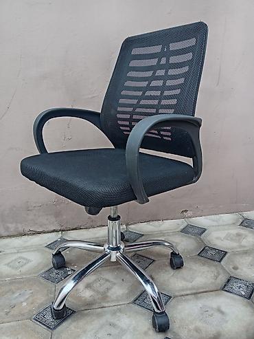 Ofis və oyun kresloları: İşlənmiş, Təkərli, Qolları tənzimlənir, Parça — 17