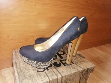 Salonke: Salonke, 39 — 9