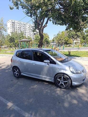 машины до 150000: Honda Fit: 2004 г., 1.3 л, Вариатор, Бензин, Хэтчбэк — 4