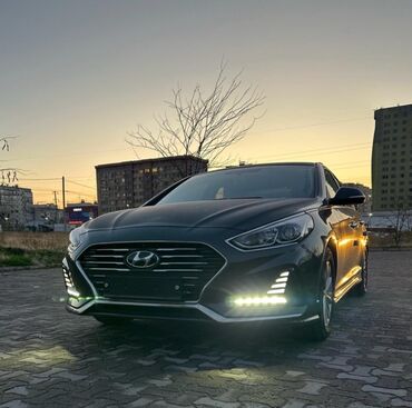 свет чёрный: Hyundai Sonata: 2018 г., 2 л, Автомат, Гибрид, Седан