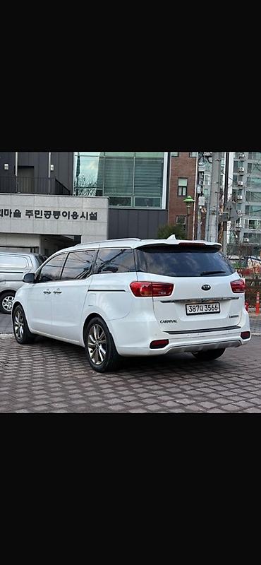 Kia: Kia Carnival: 2019 г., 2.2 л, Автомат, Дизель, Минивэн — 10