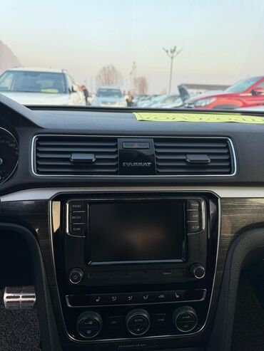 Volkswagen: Volkswagen Passat: 2018 г., 0.2 л, Автомат, Бензин, Седан — 9