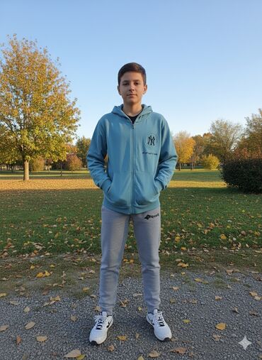 Komplet trenerke: Veliki izbor dečije garderobe po najpovoljnijim cenama! — 20