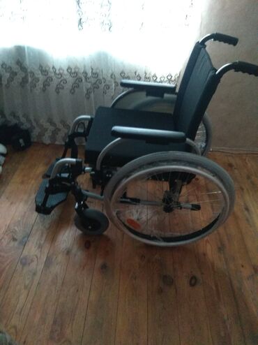 Инвалидные коляски: Təzədir, pakovkada 2 ədəddir. 1-i 250 AZN