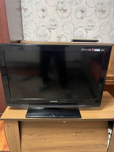 Телевизоры: Телевизор Samsung 32" (модель LE32B350F1W) - Диагональ: 32 дюйма. -