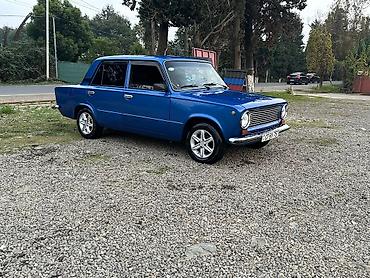 VAZ (LADA): Model: Lada (VAZ) 21011 Kuzov: sedan, 4 qapı Rəng: parlaq göy Nömrə — 6