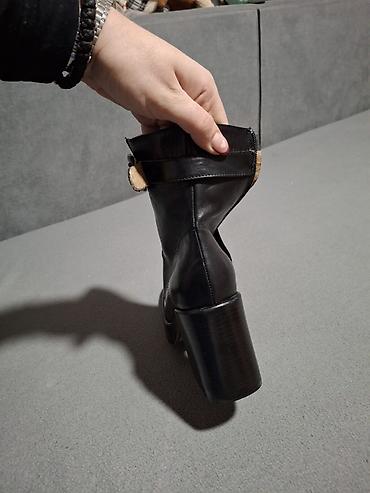 Gležnjače: Ženske kožne gležnjače Never Cross - Materijal: prirodna koža spolja — 9