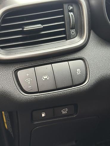 Kia: Kia Sorento: 2017 г., 2.2 л, Автомат, Дизель, Кроссовер at lalafo.kg — 11 Kia: Kia Sorento: 2017 г., 2.2 л, Автомат, Дизель, Кроссовер — 11