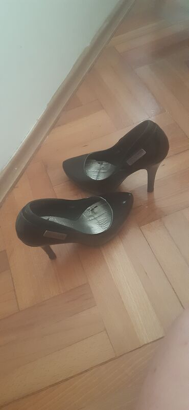 Salonke: Salonke, 36 — 2