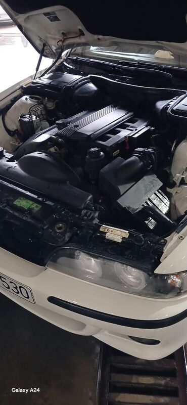 BMW: BMW 5 series: 2.8 l | 2002 il Sedan — 6