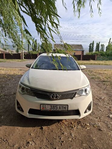 хундай автомобиль: Toyota Camry: 2013 г., Автомат, Бензин, Седан