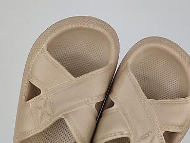 crocs sandaly ccc: Klapki damskie, rozmiar 39 — 6