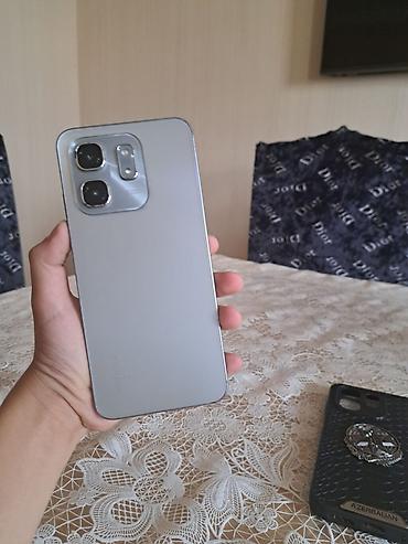 tecno phantom x2: Infinix HOT 50i, 128 GB, rəng - Gümüşü, Face ID — 1