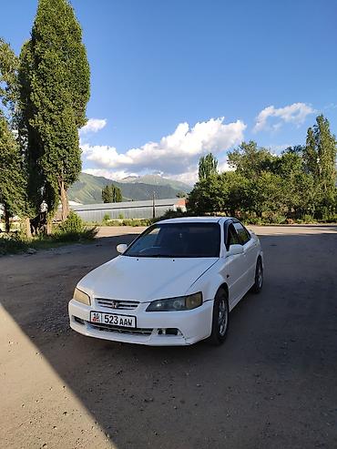 линзу: Honda Accord: 1998 г., 2 л, Автомат, Бензин, Седан — 2