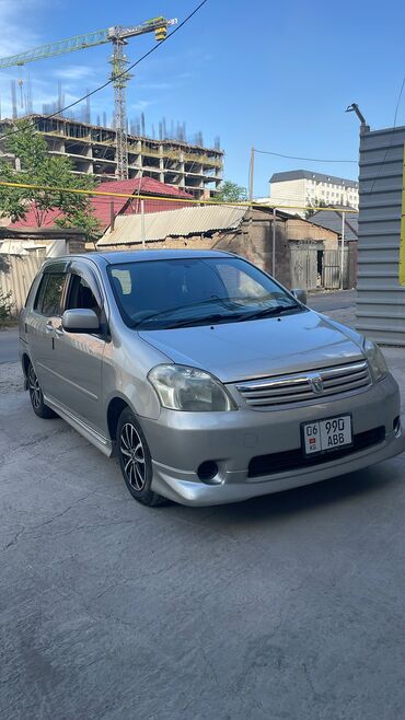 Toyota: Toyota Raum: 2004 г., 1.5 л, Автомат, Бензин, Универсал