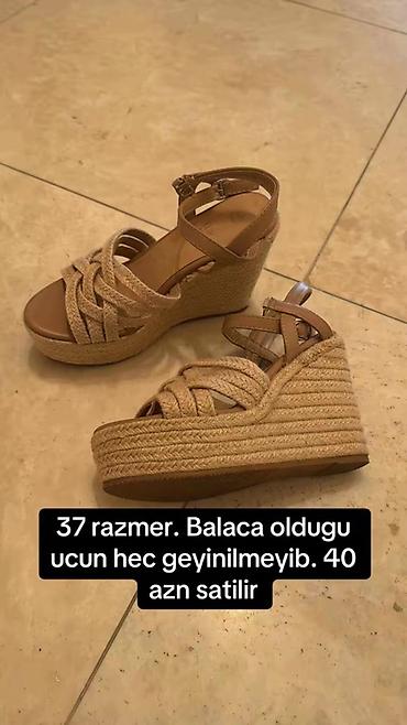 Futbolka və maykalar: Futbolka və maykalar — 16
