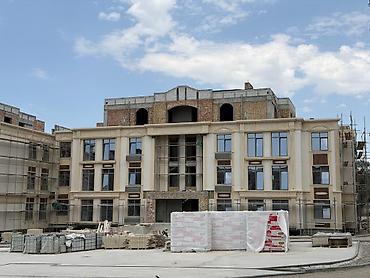 4 комнаты, 144 м², 12 мкр Элитка, 1 этаж, ПСО (под самоотделку)