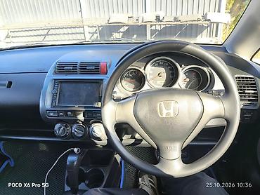 фит продажа: Honda Fit: 2004 г., 1.3 л, Вариатор, Бензин, Хэтчбэк — 9