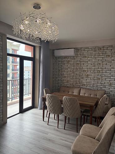 Mənzillər: West Town Yaşayış Kompleksində kirayə mənzil təqdim olunur. Mənzil — 8